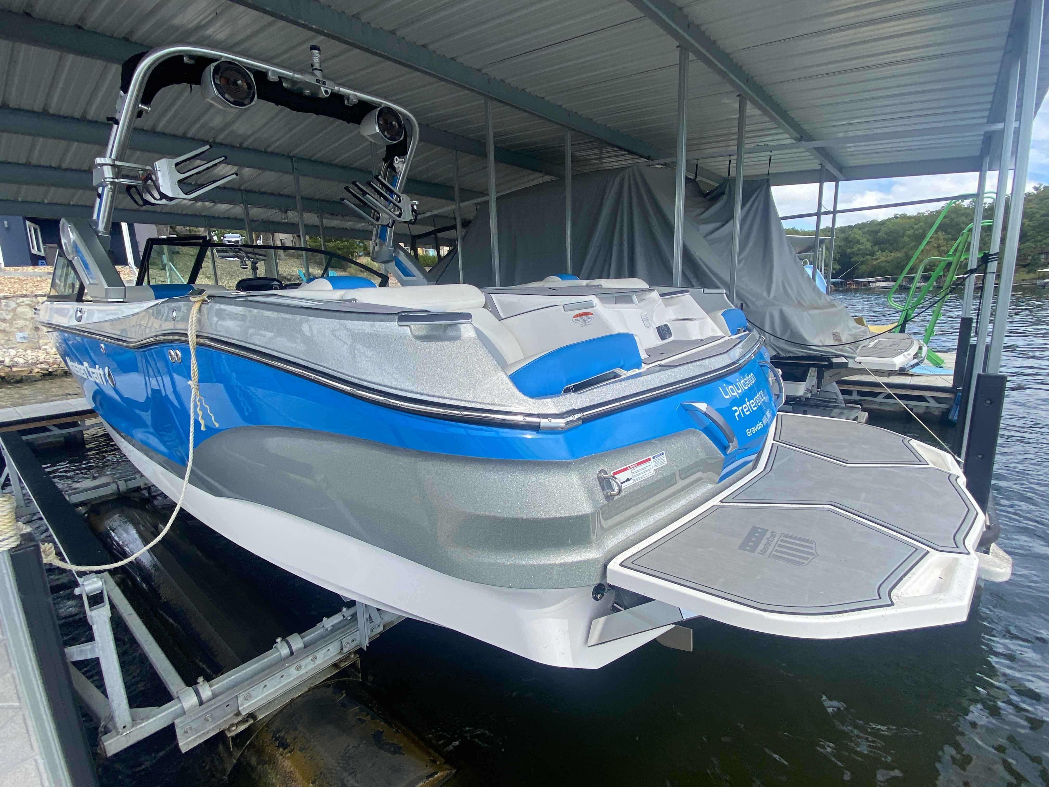2022 MasterCraft X26