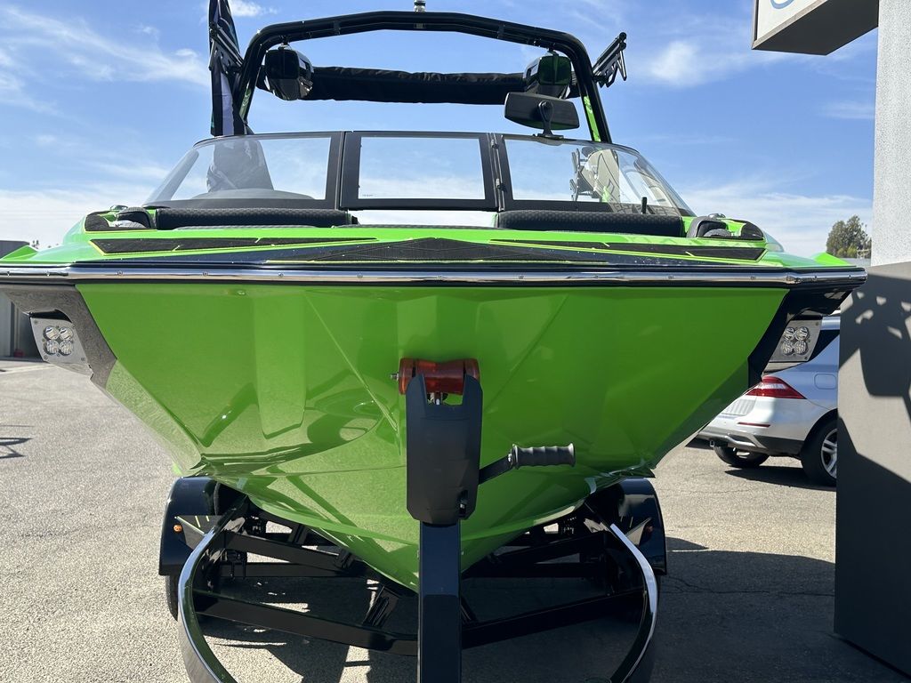 2024 supreme boats ZS212