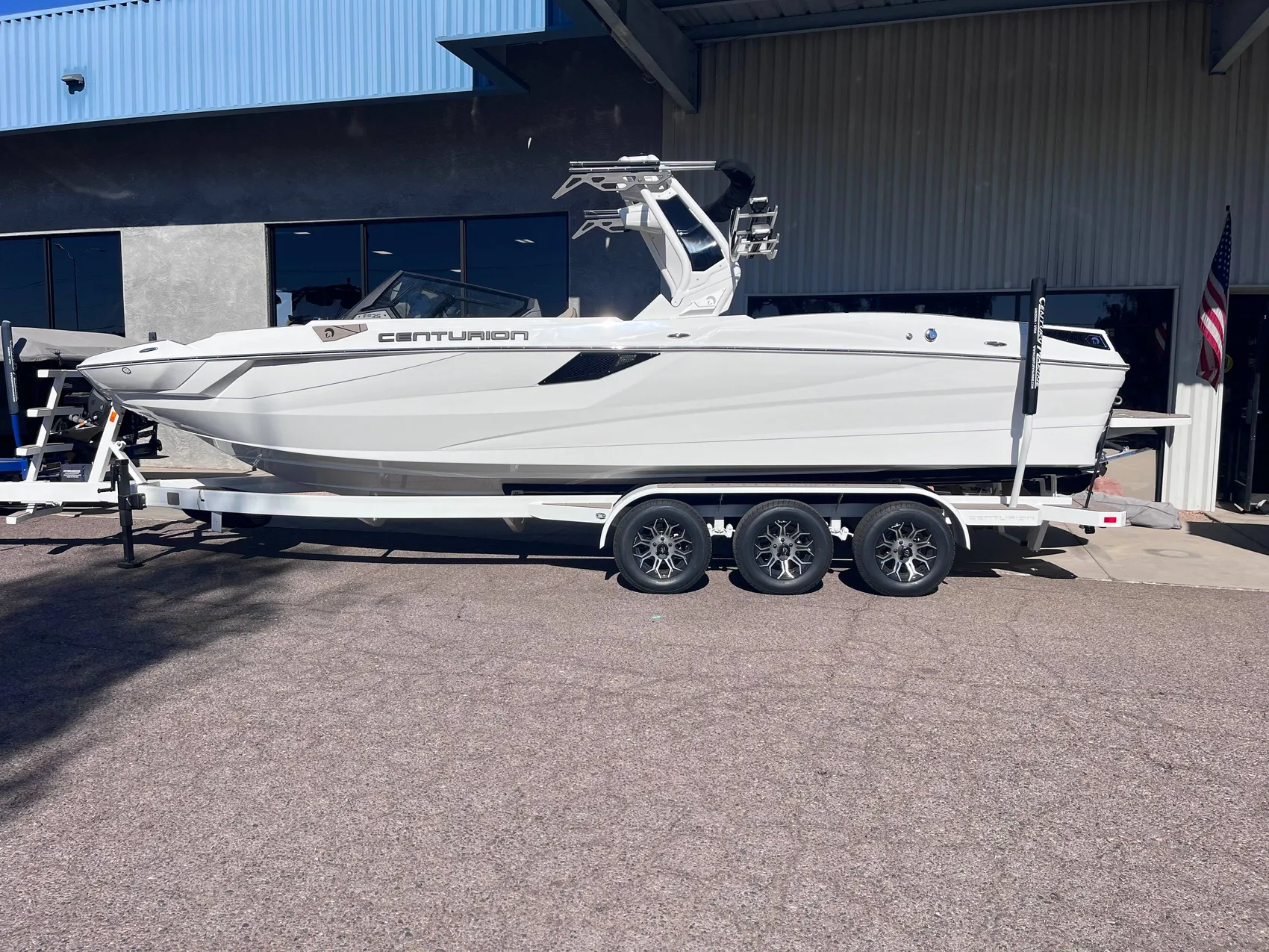 boat.Title