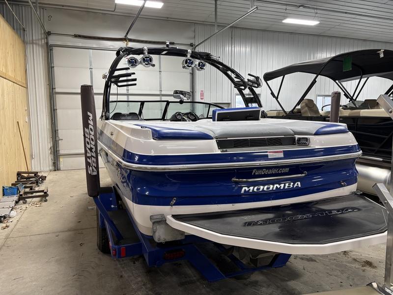 2015 Moomba Mobius LSV
