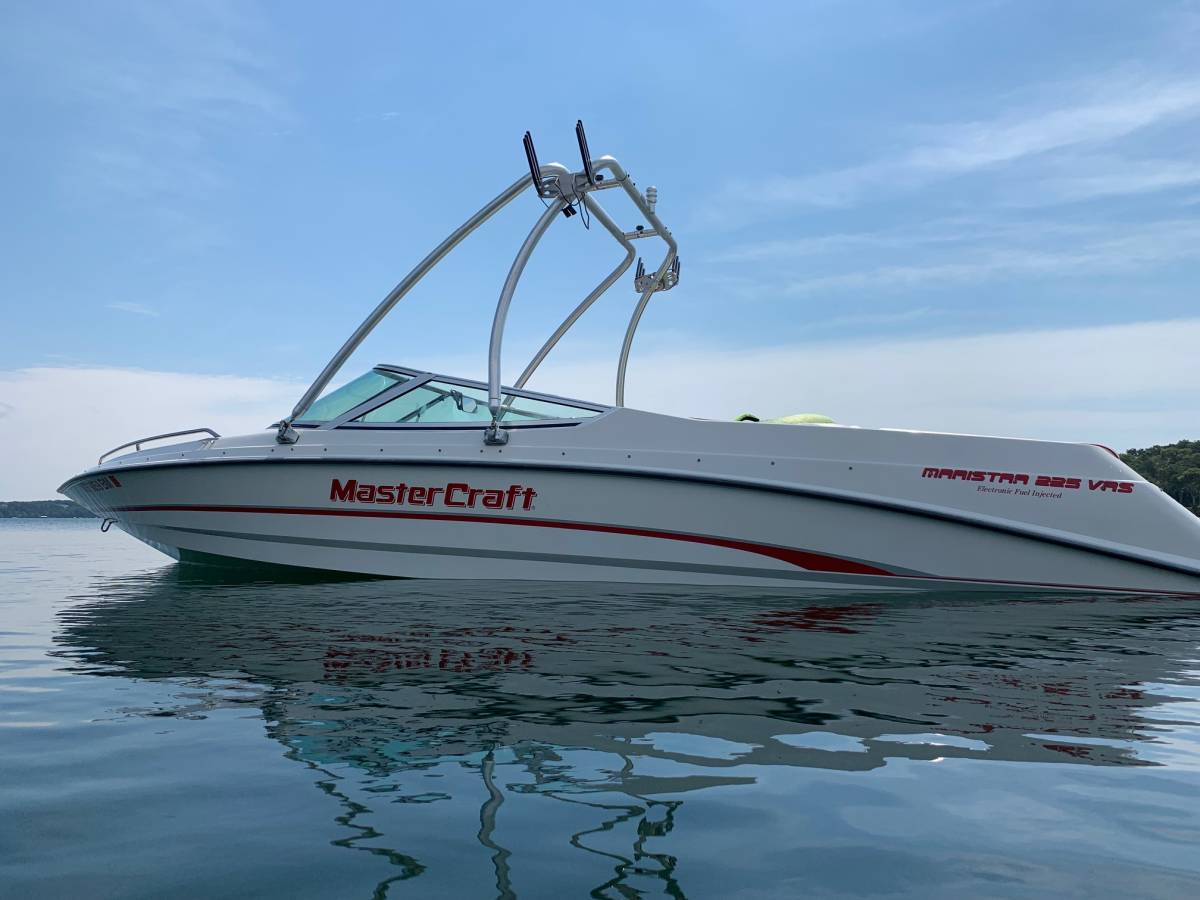 1995 Mastercraft Maristar 225 VRS with Corvette LT1
