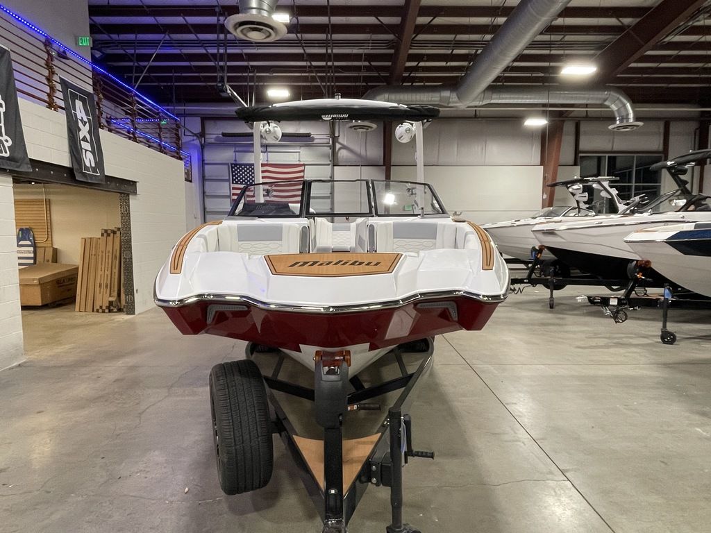 2025 Malibu Boats 23 MXZ