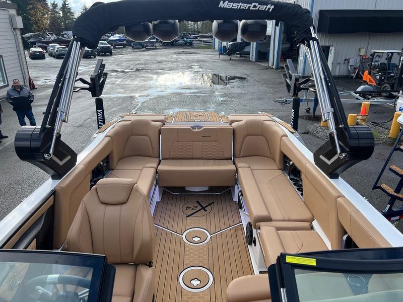 2022 MasterCraft X24