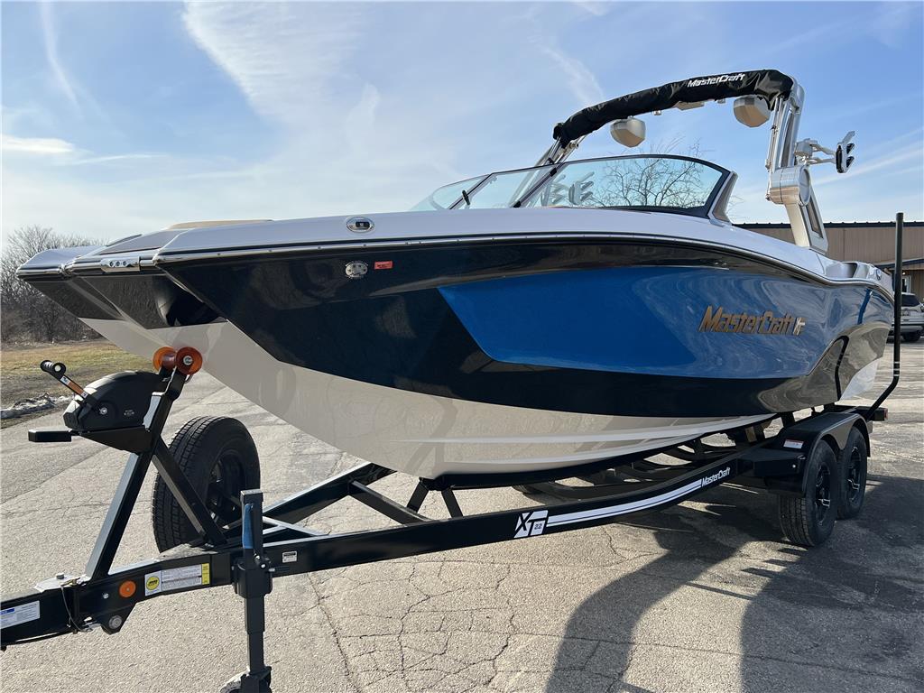 2024 Mastercraft XT-22 | 209109