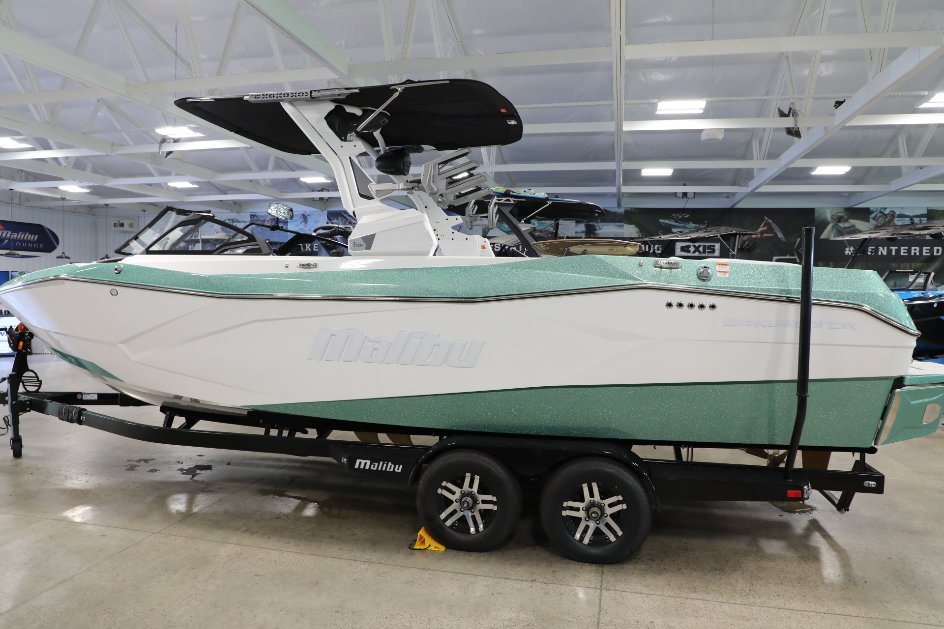 2024 Malibu 26LSV