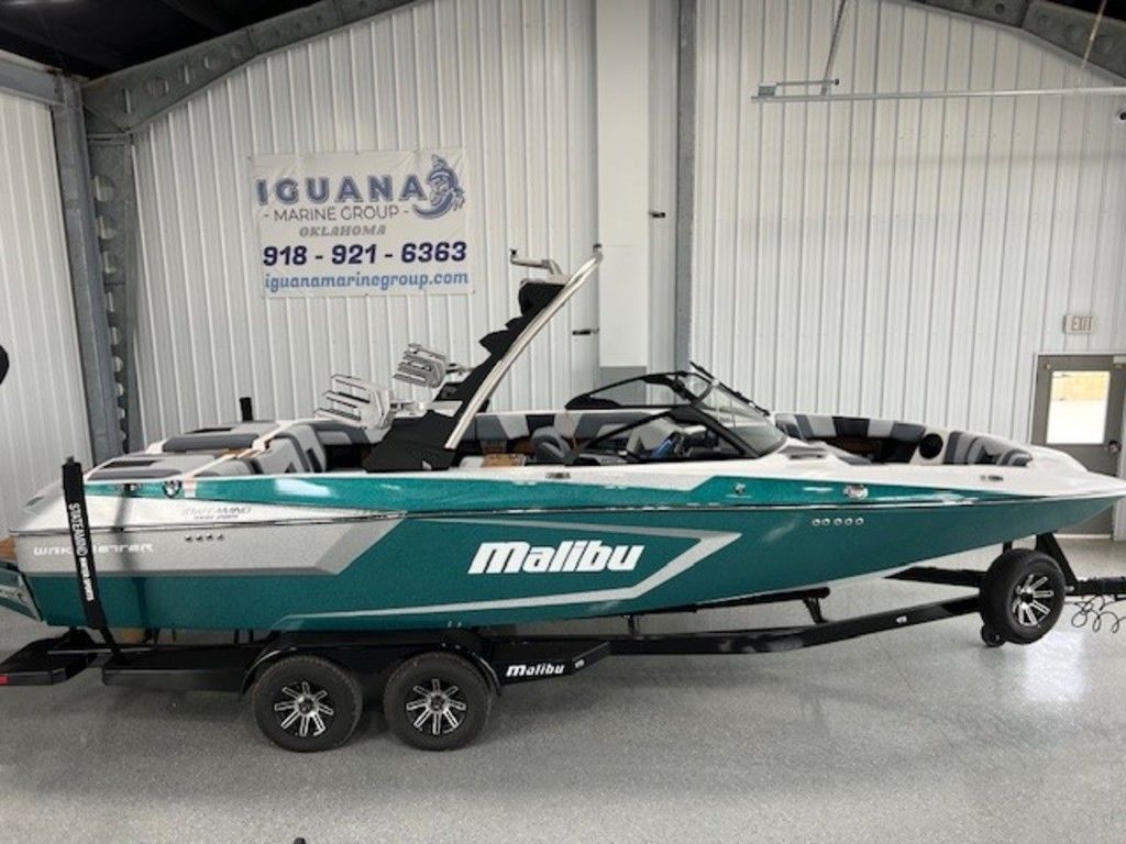 2024 Malibu Boats 24 MXZ