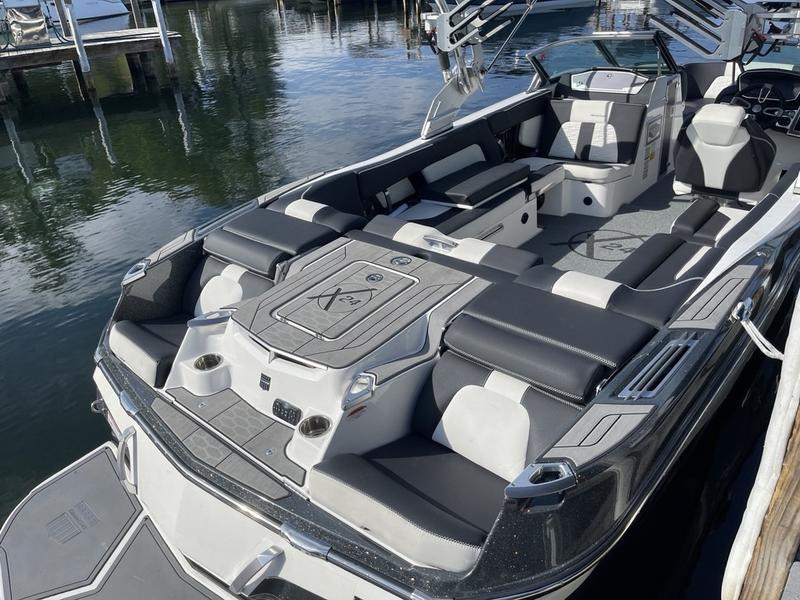 boat.Title