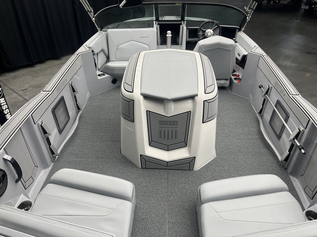 2024 MasterCraft ProStar