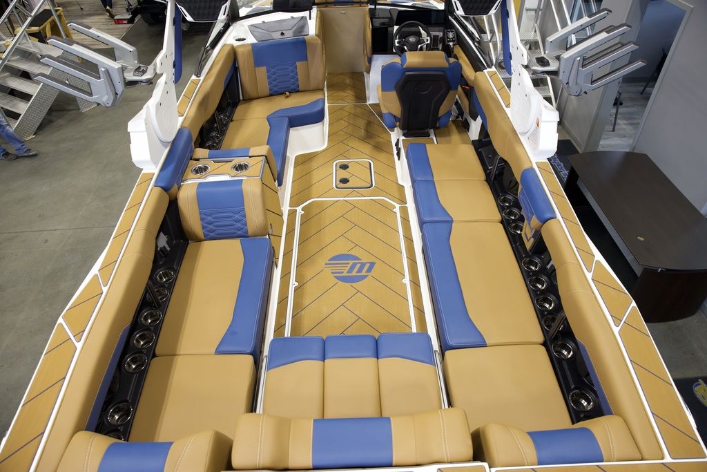 2025 Malibu Boats 26 LSV