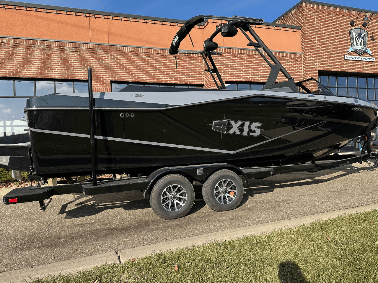 boat.Title