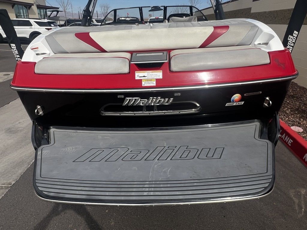 2014 Malibu Boats Wakesetter 24 MXZ