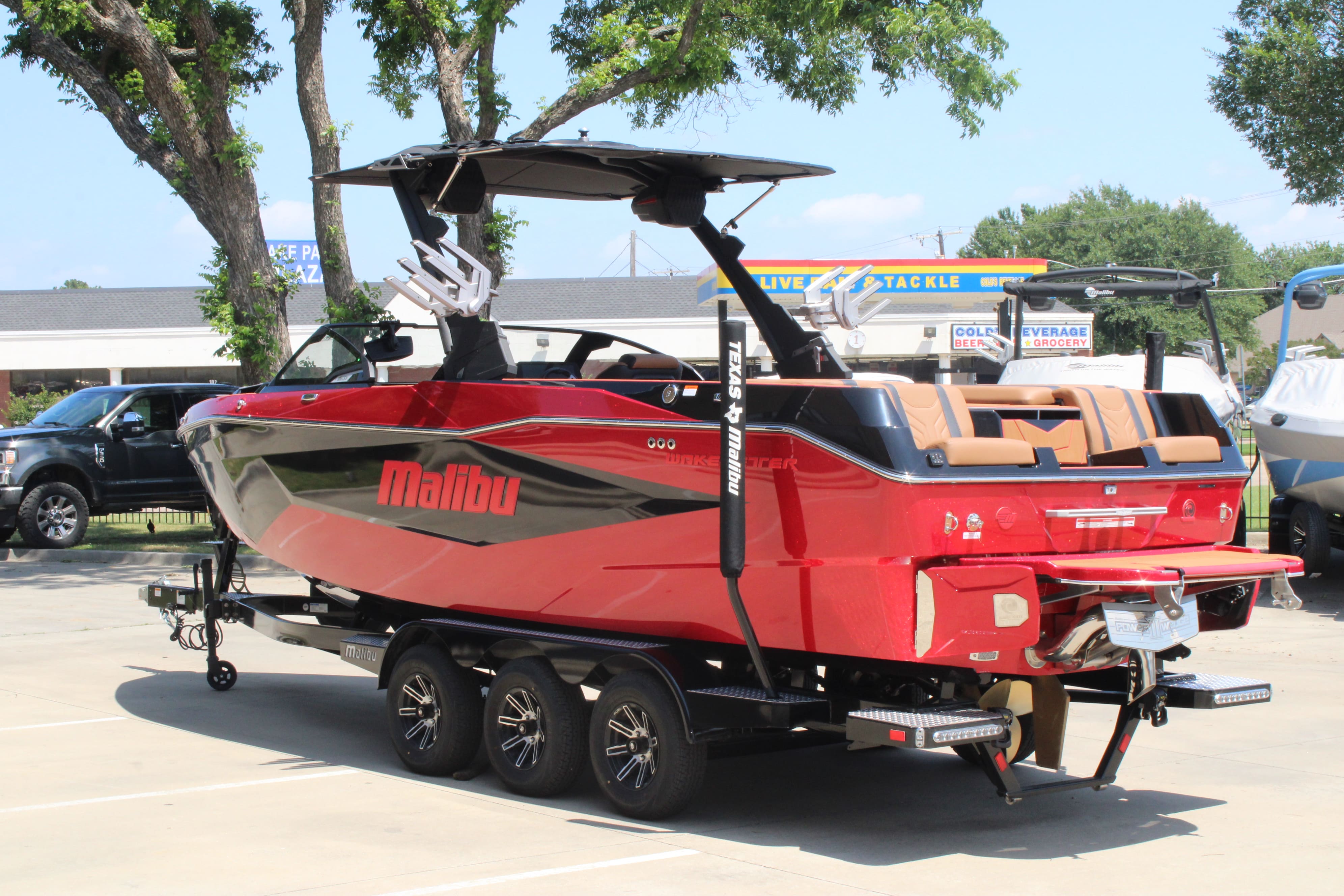 2025 Malibu 25 LSV