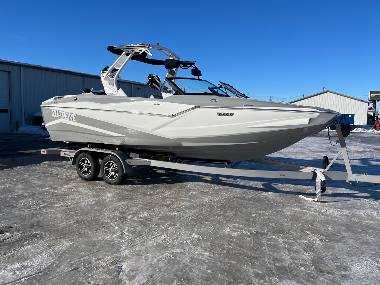 boat.Title