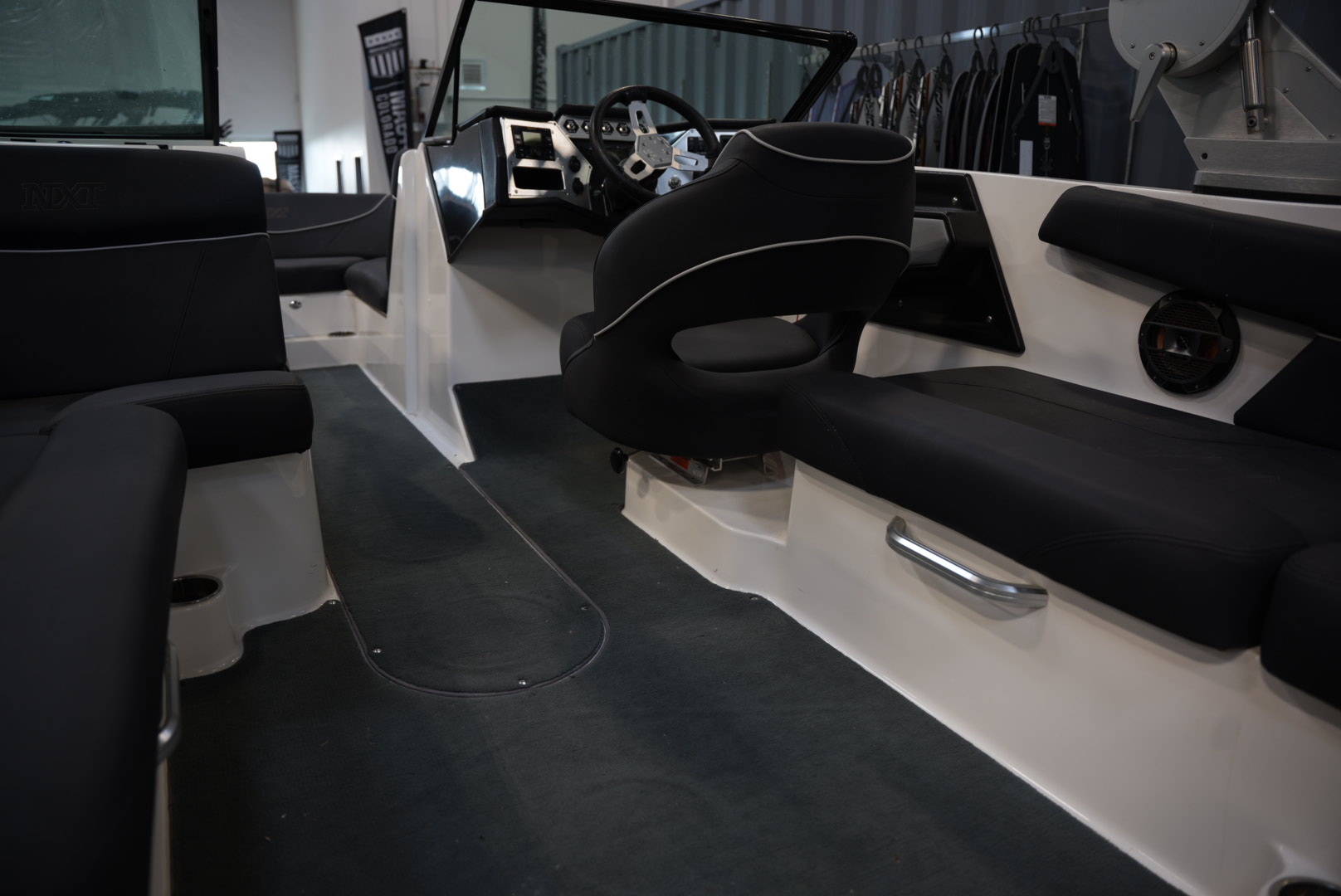2019 MasterCraft NXT22