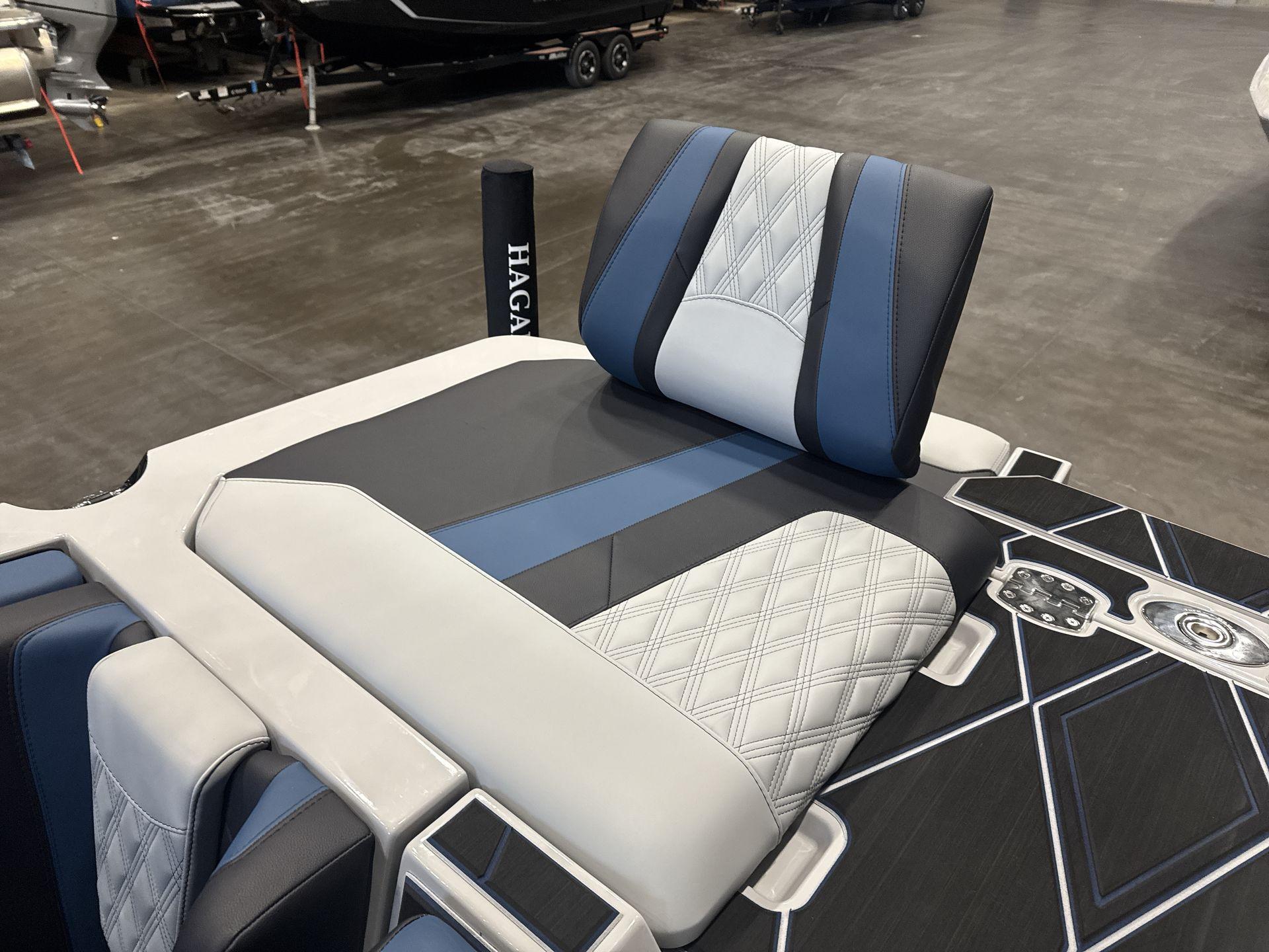 2025 Malibu M230