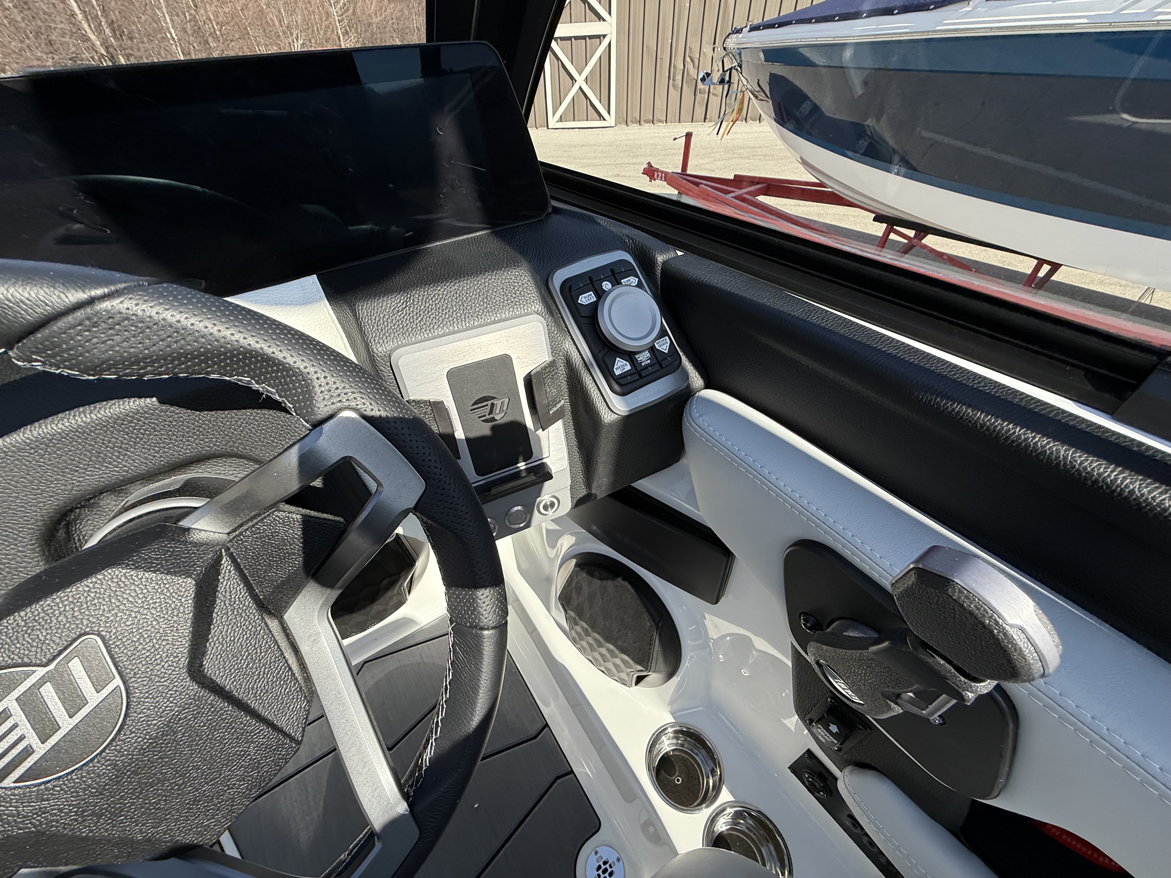 2025 Malibu 22 MXZ