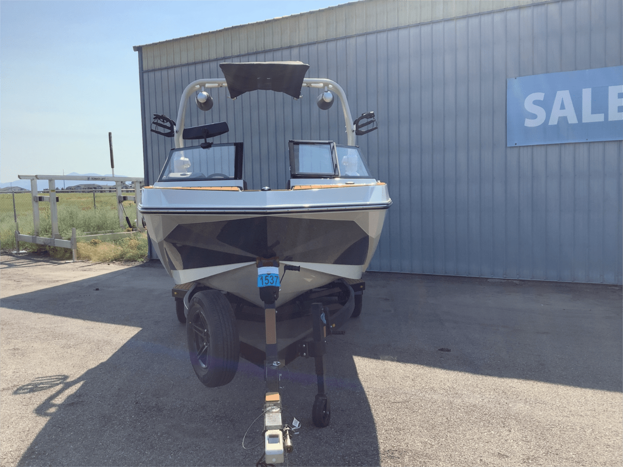 boat.Title