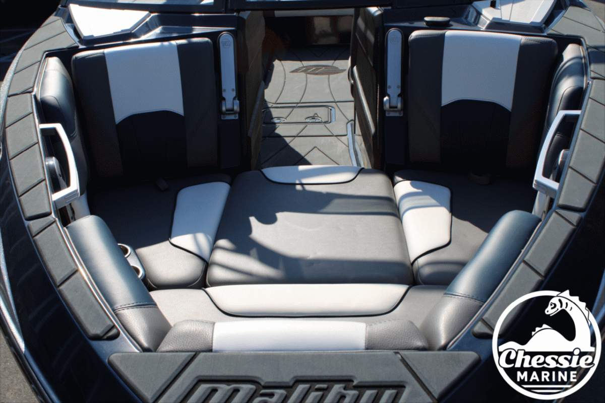 2020 Malibu 25 LSV