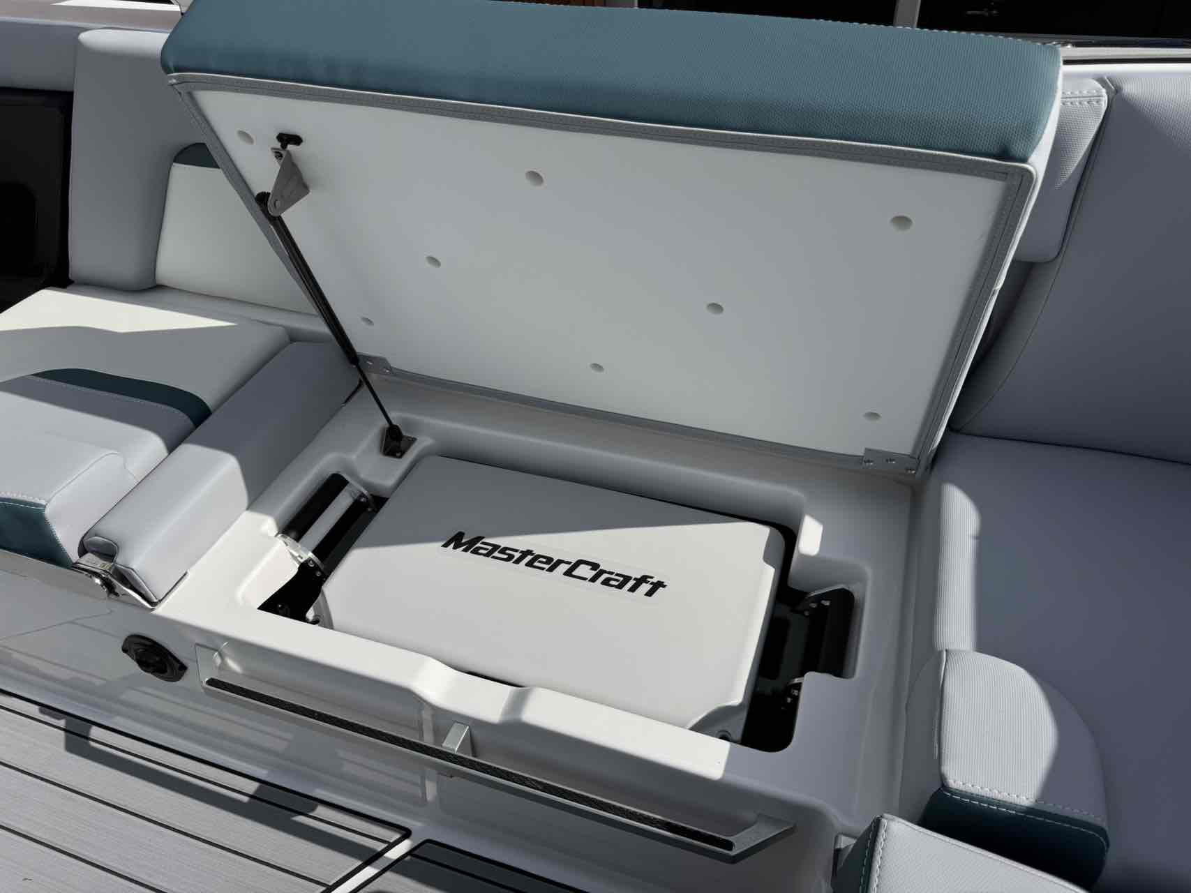2025 MasterCraft X24
