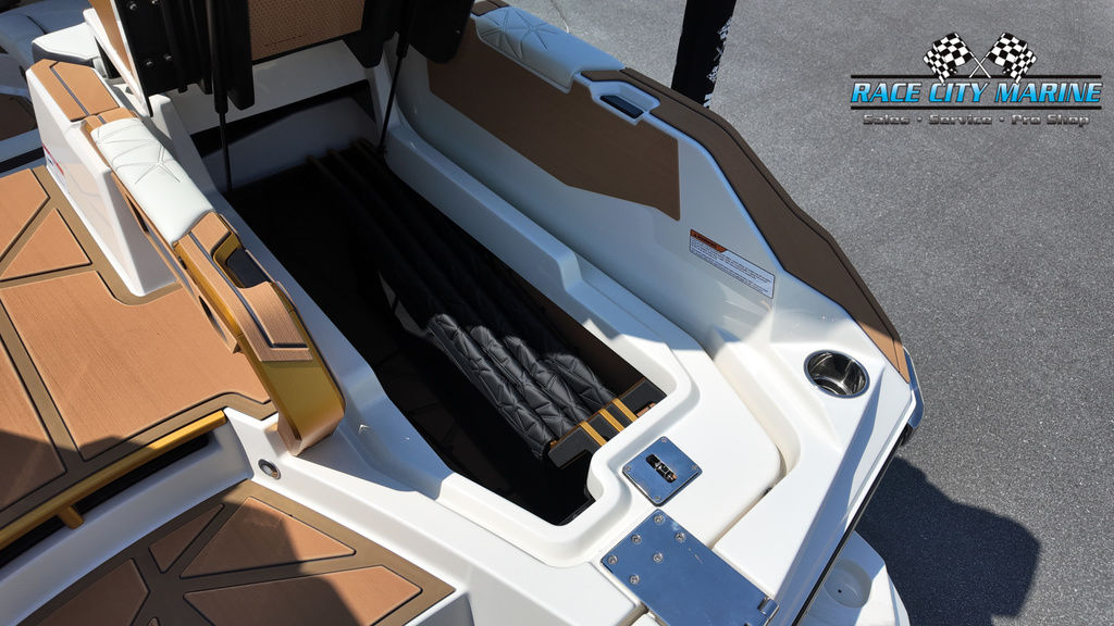 2025 Nautique P23