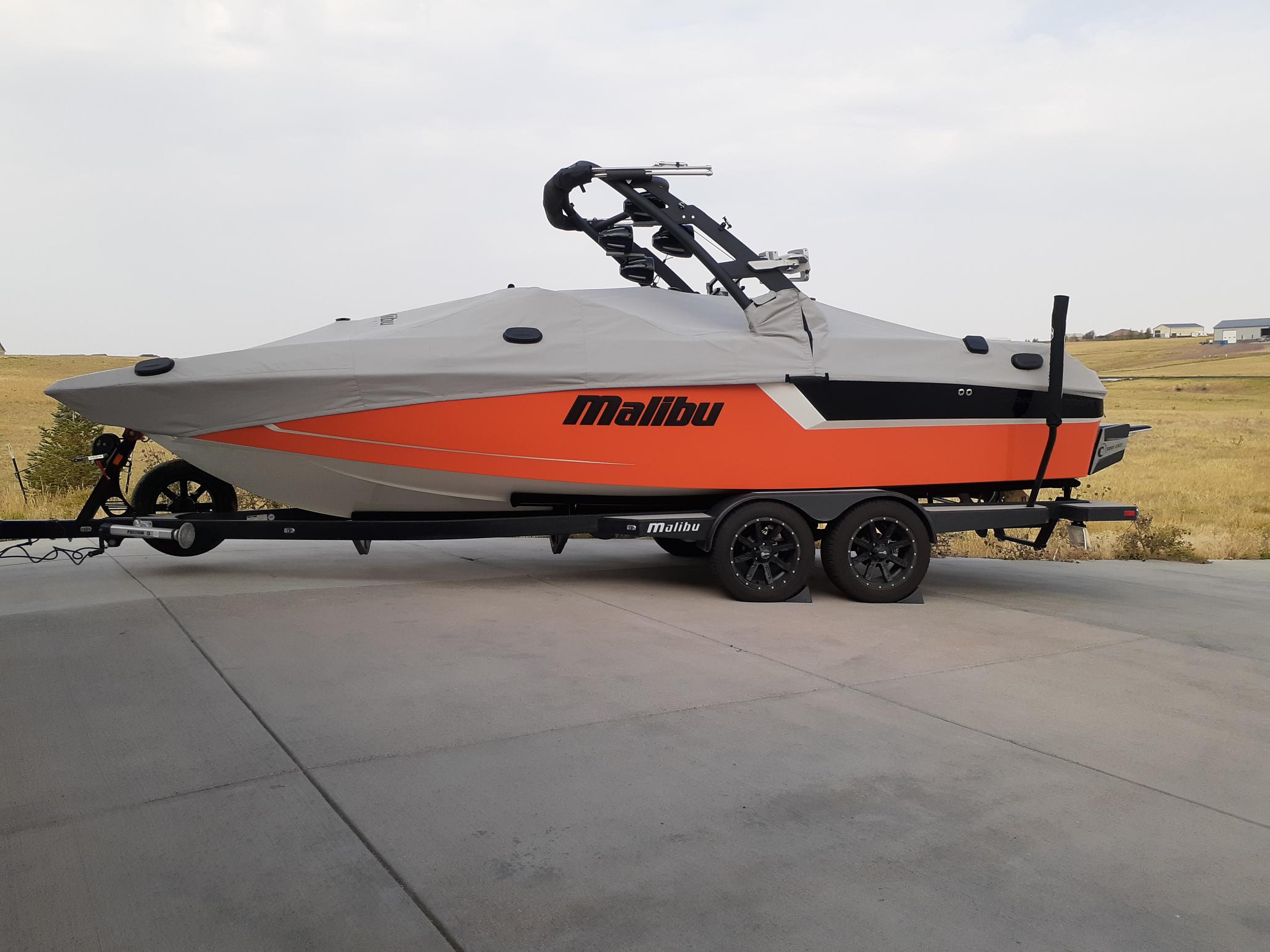 Malibu 24 MXZ