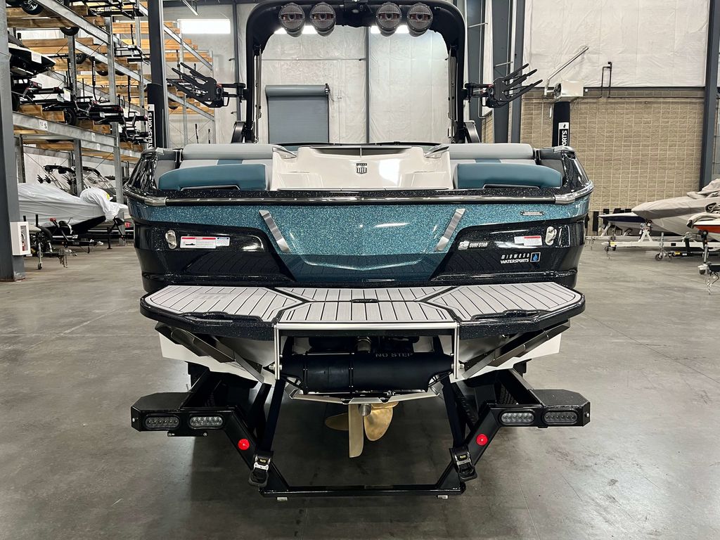 2025 MasterCraft X24