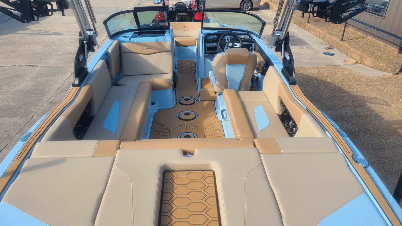 2025 MasterCraft NXT22