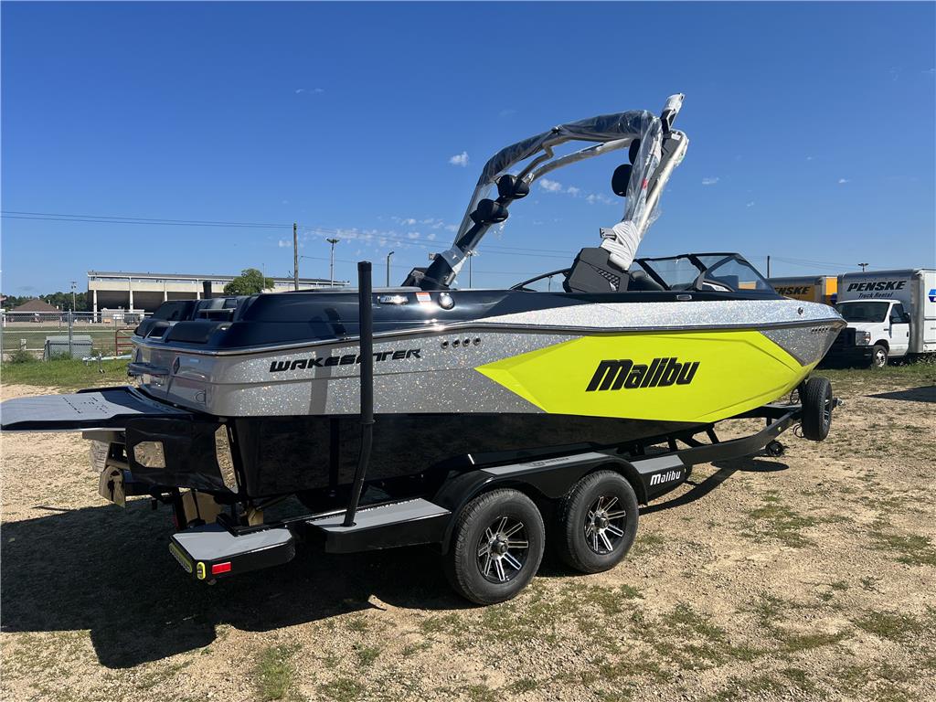 NEW 2024 MALIBU 23 LSV WAKESETTER w/ M6DI (DH) and TRAILER