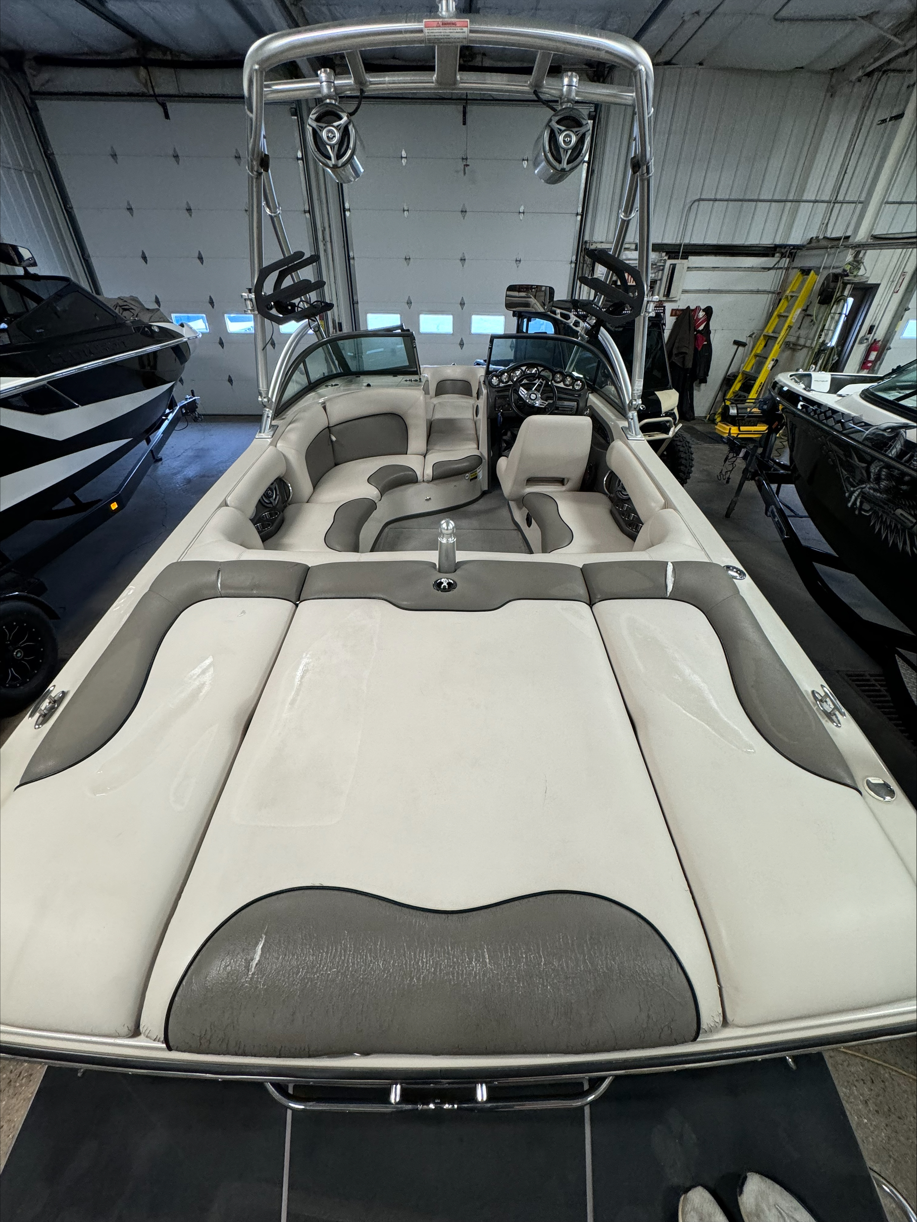 2006 Supra Launch 22SSV