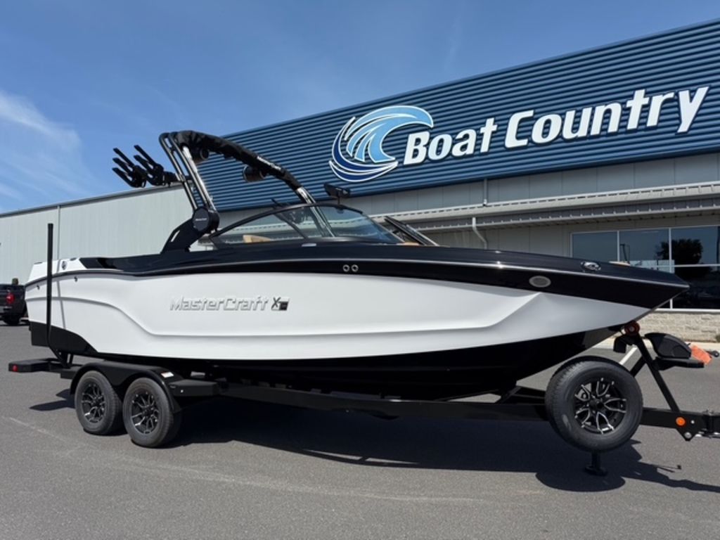 2025 MasterCraft XT24