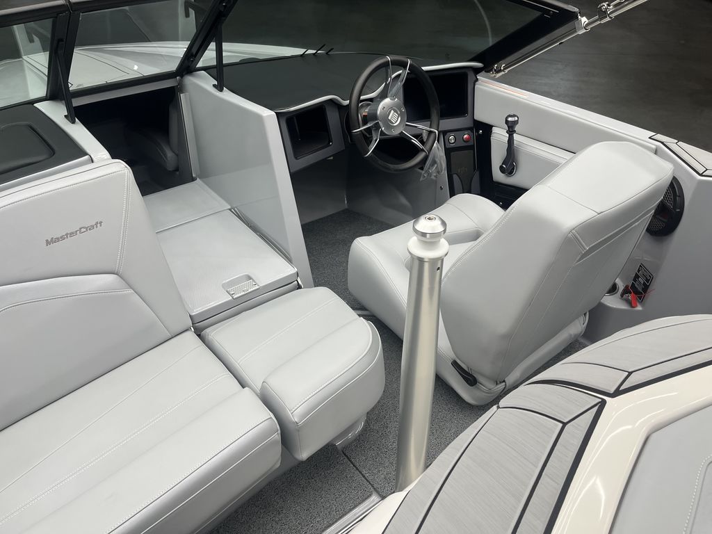 2024 MasterCraft ProStar