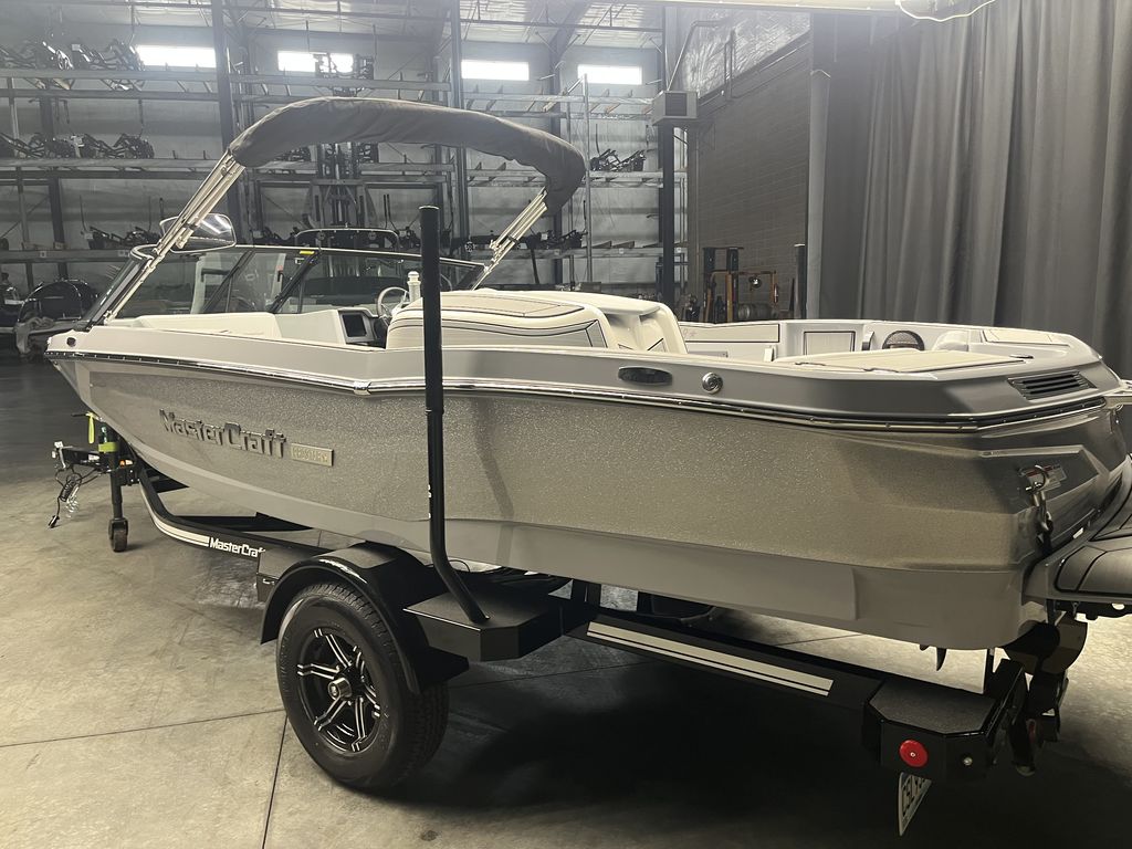 2024 MasterCraft ProStar