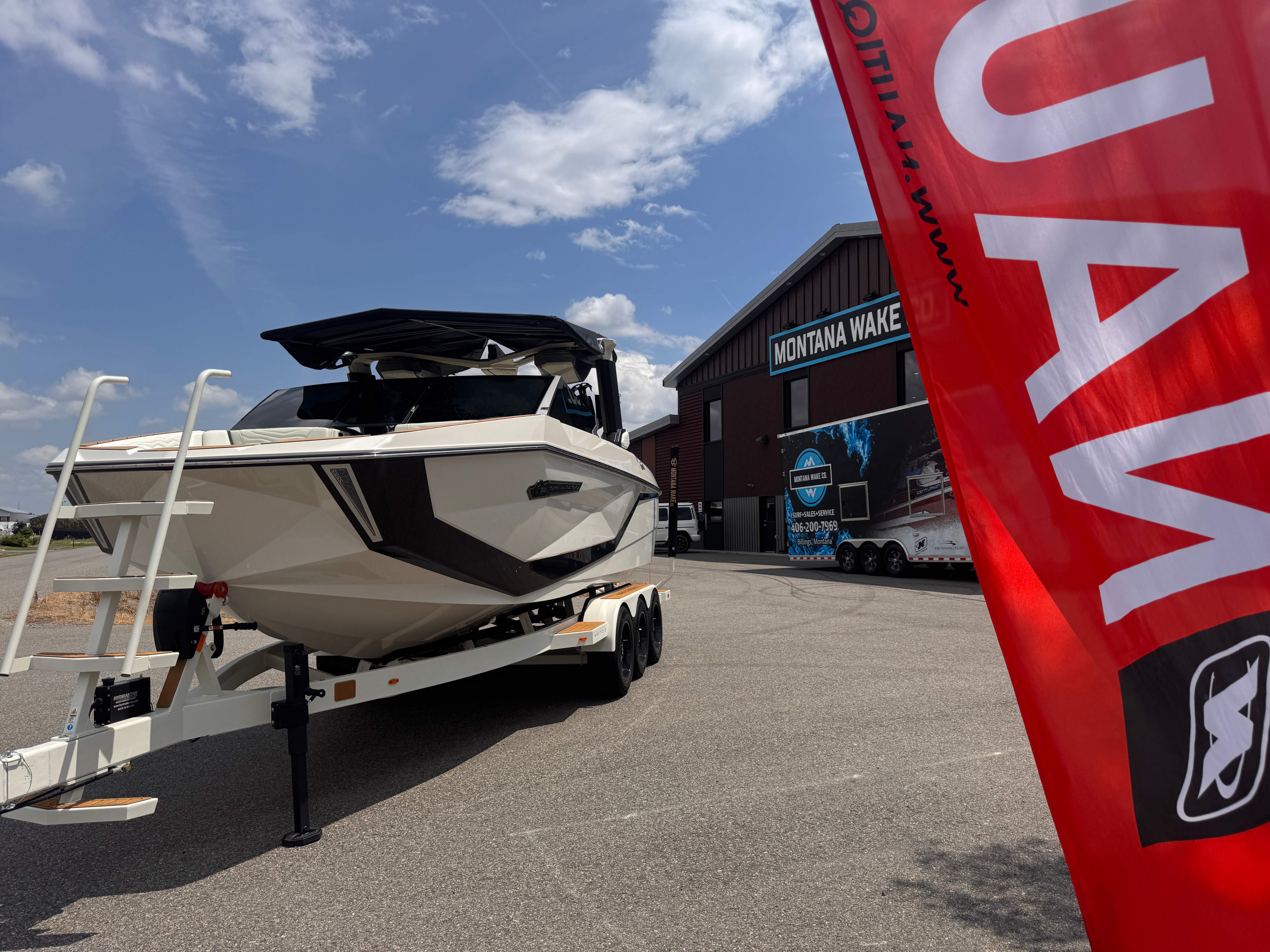 2025 Nautique G23