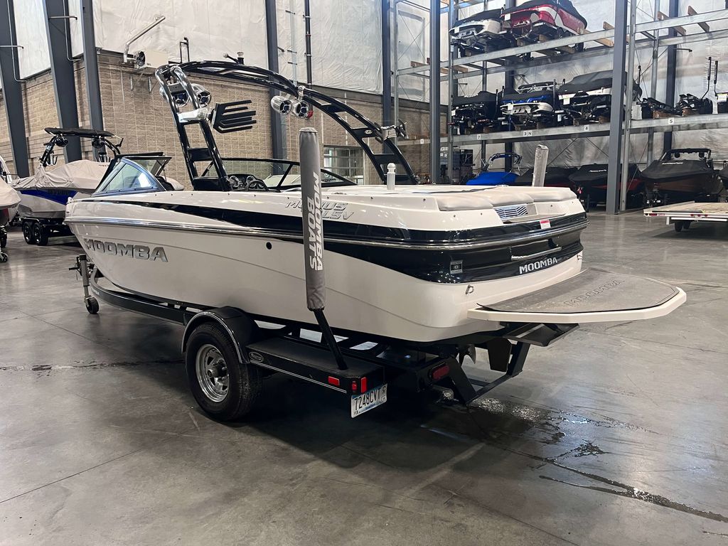 2013 MOOMBA Mobius LSV