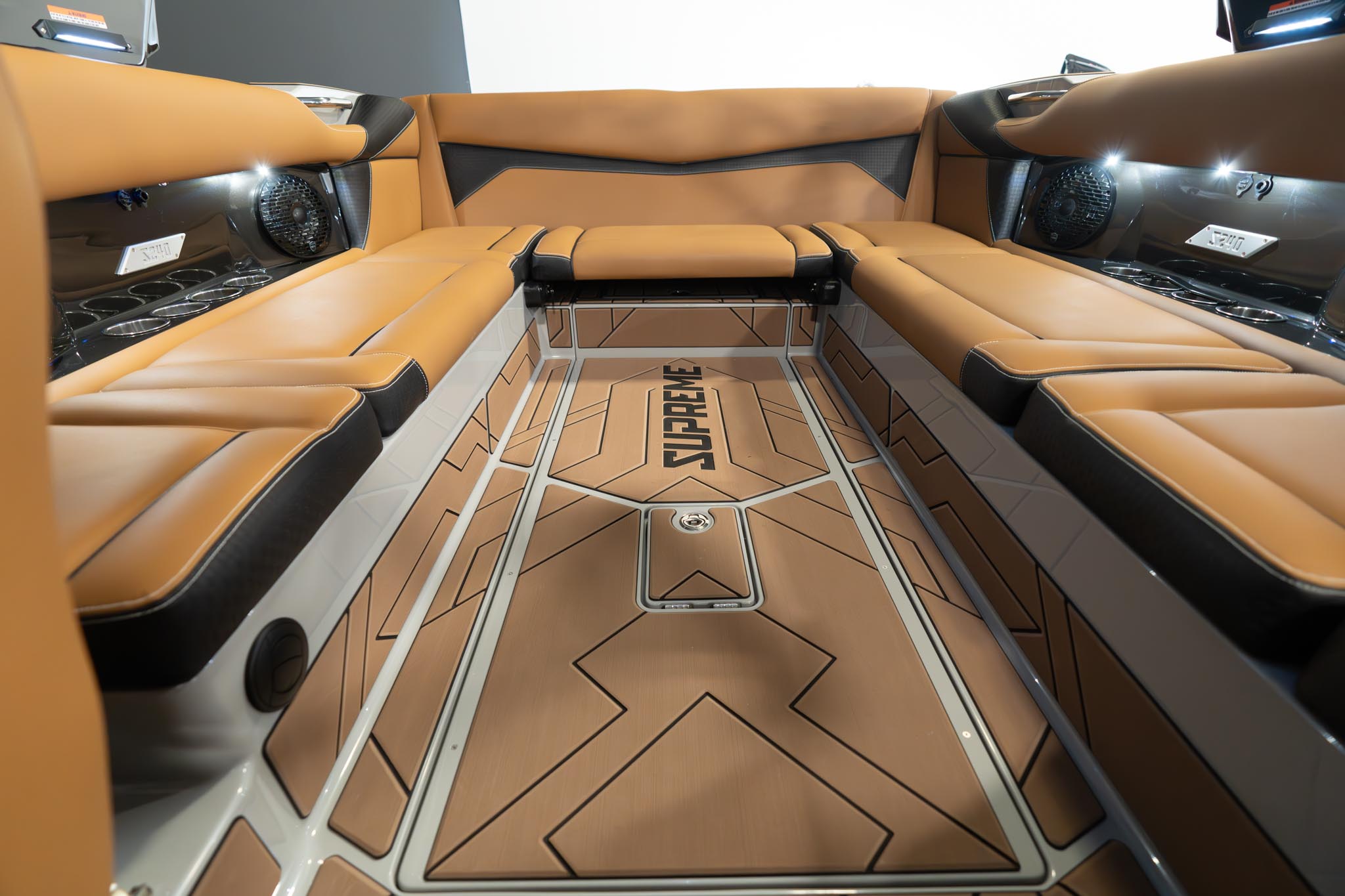 2025 Supreme S240 Stone Grey / Brown Interior