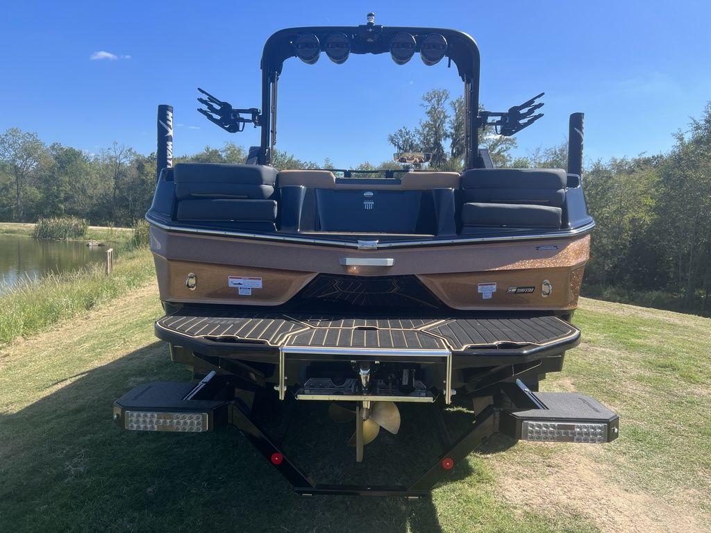 2024 MasterCraft XT23 Ashley Kidd Edition