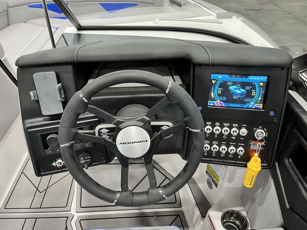 2023 MOOMBA Makai