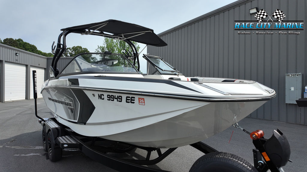 2016 Nautique G21