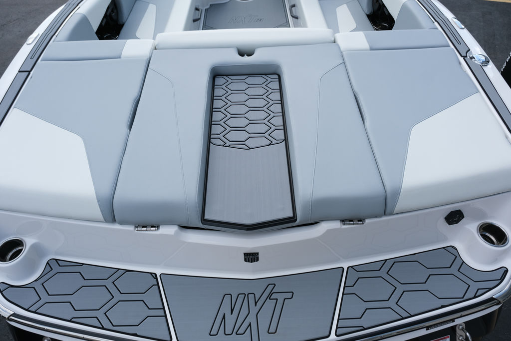 2025 MasterCraft NXT24