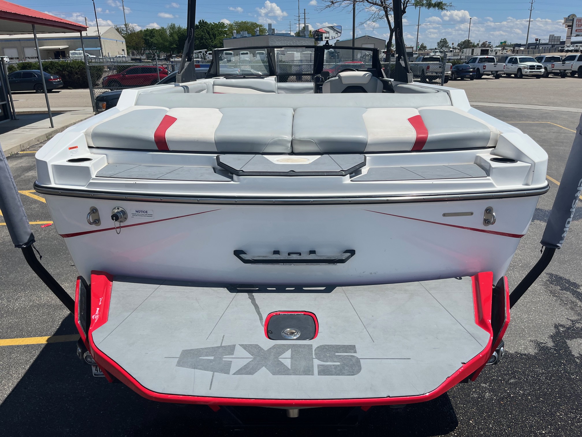2022 Axis T220
