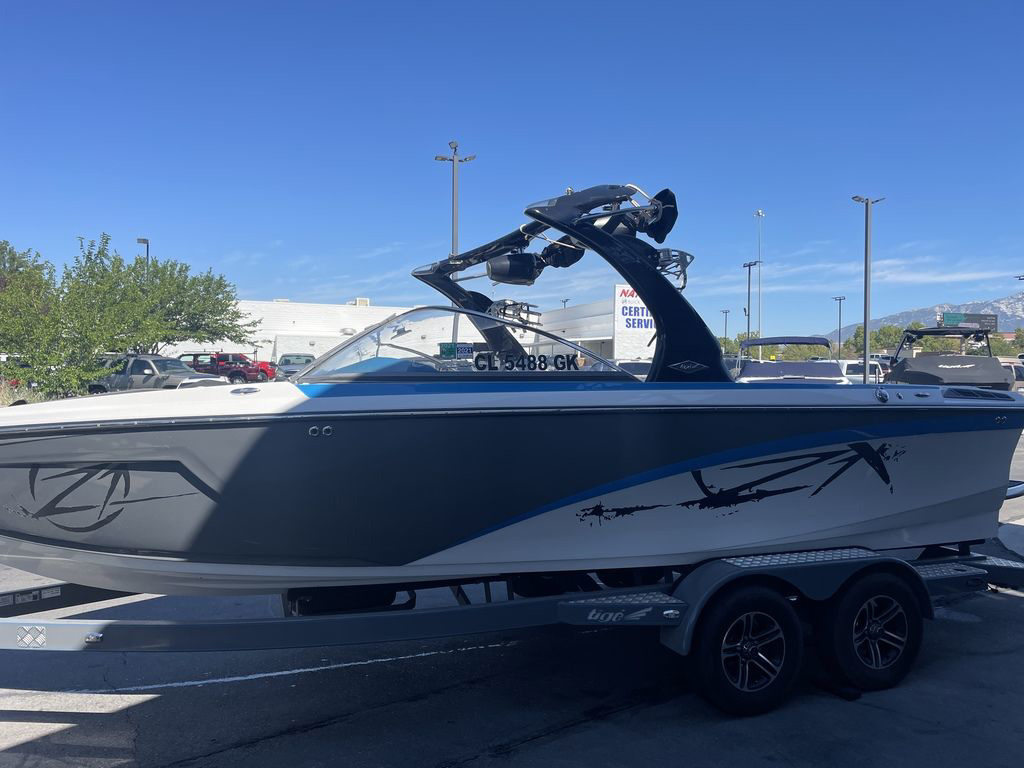 2015 Tige Z1