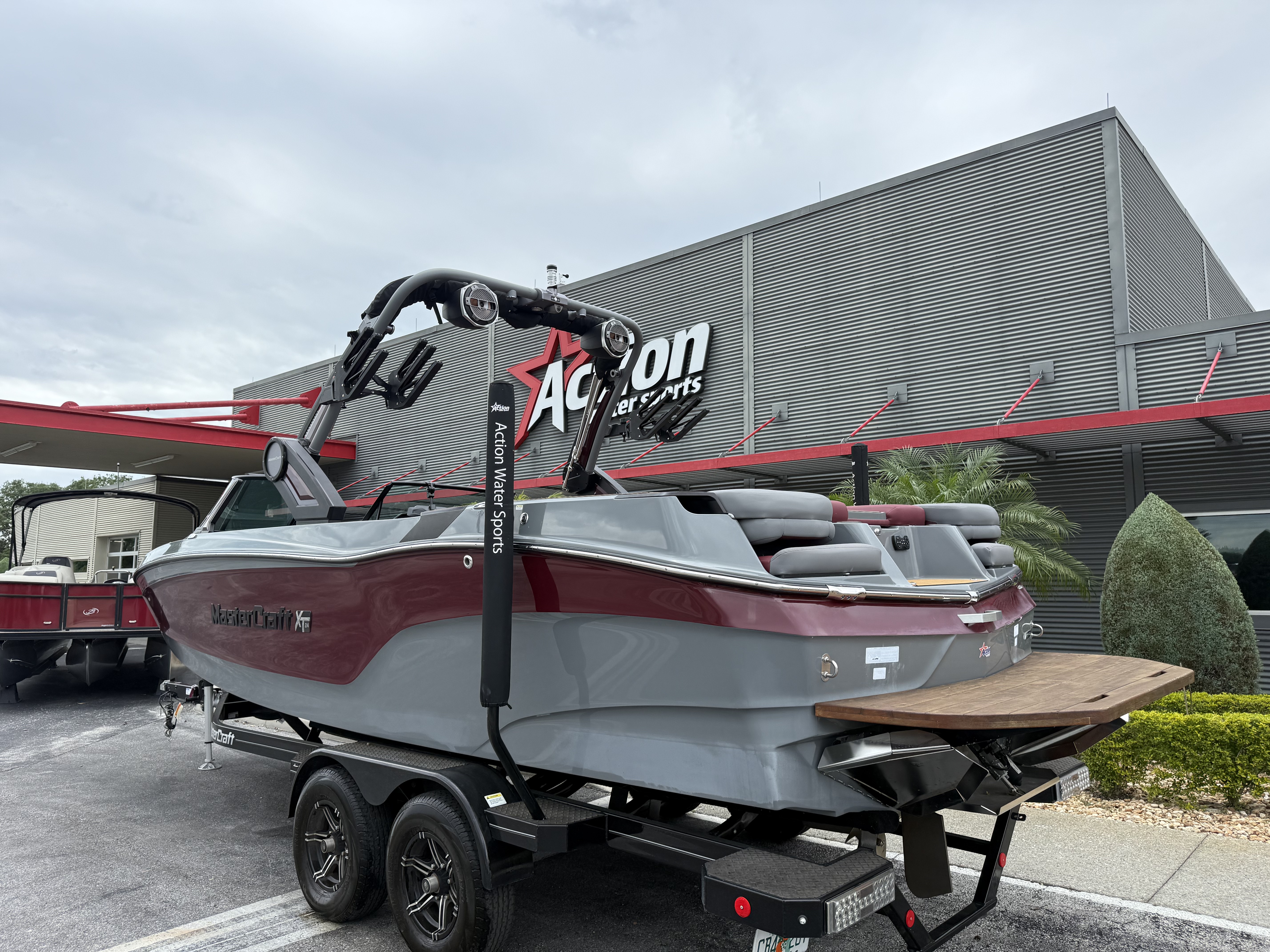 2022 MasterCraft XT24