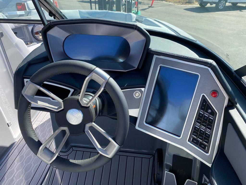 2023 MasterCraft XT23
