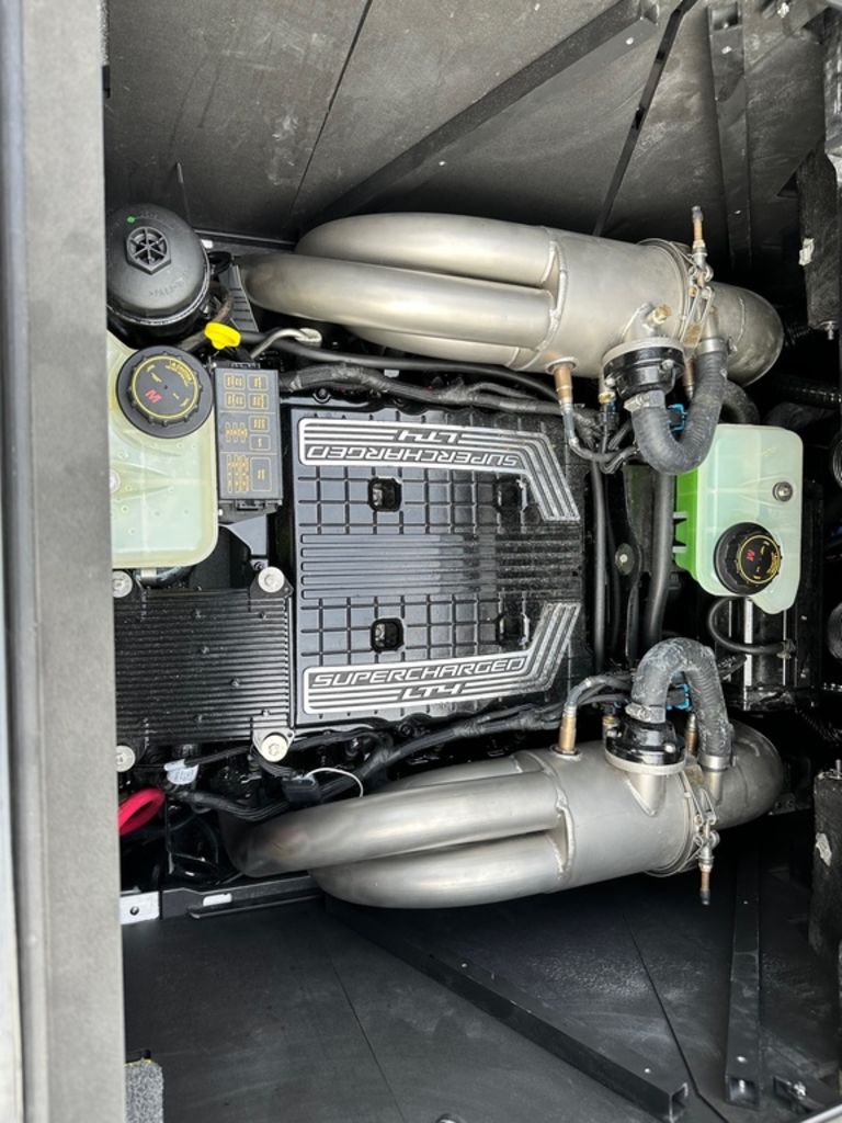 2023 Malibu Boats 26 LSV