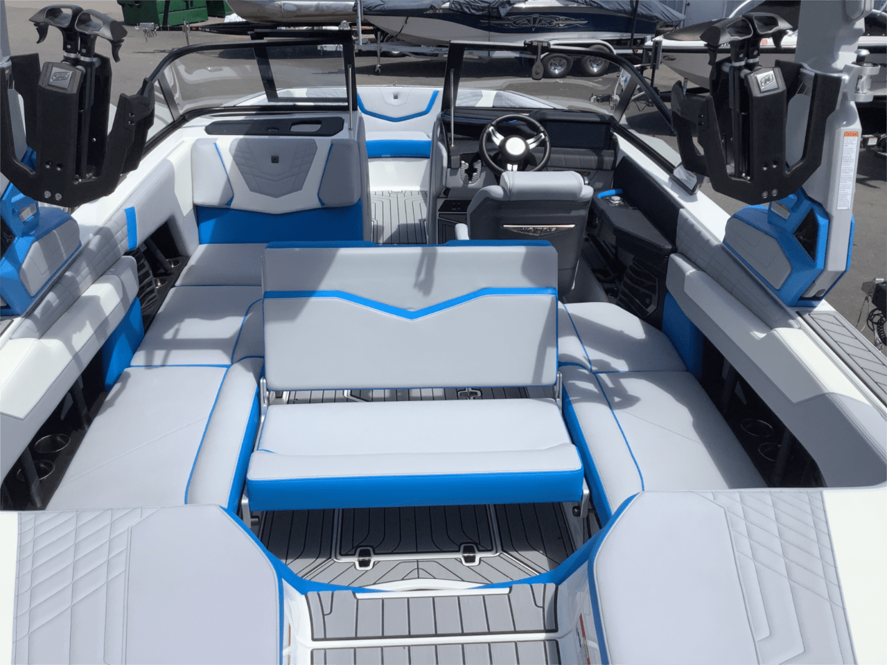 2024 Nautique G23