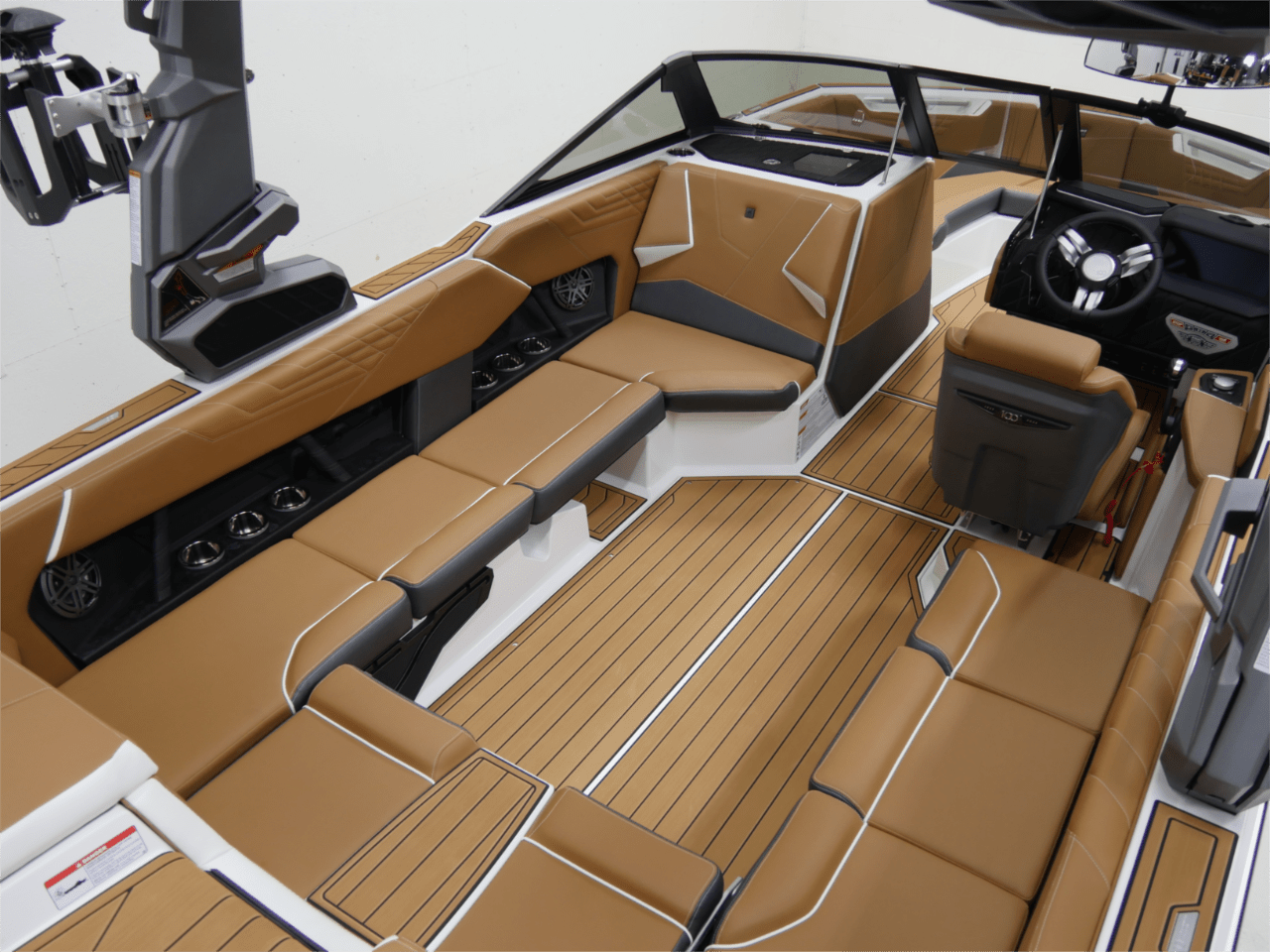 2025 Nautique S23 – Anthracite Metallic/Jet Black