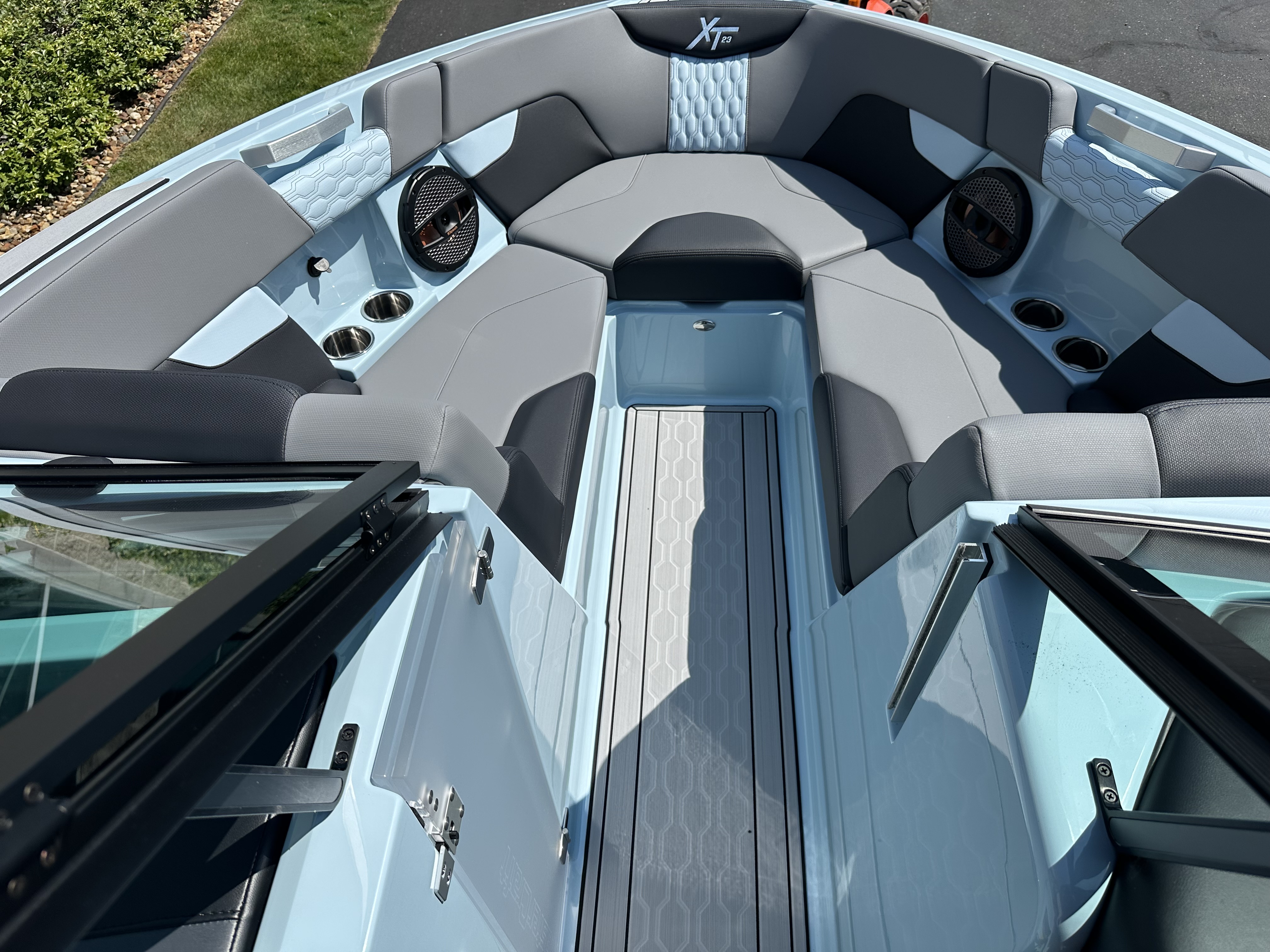 2025 MasterCraft XT23