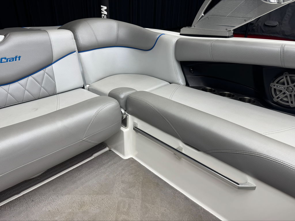 2015 MasterCraft X20