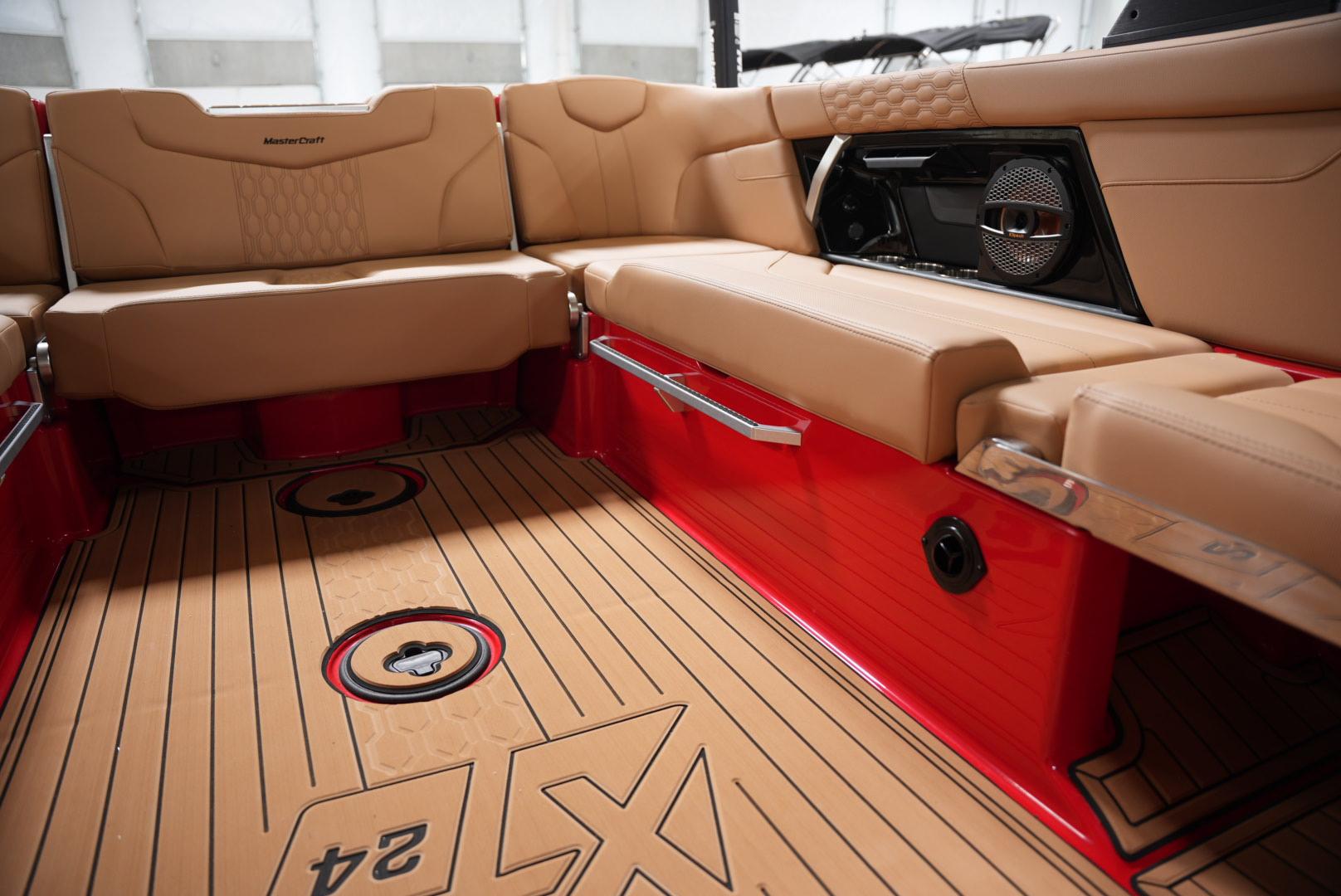 2025 MasterCraft XT24 - EXECUTIVE DEMO - COMING OCTOBER 15! Icon