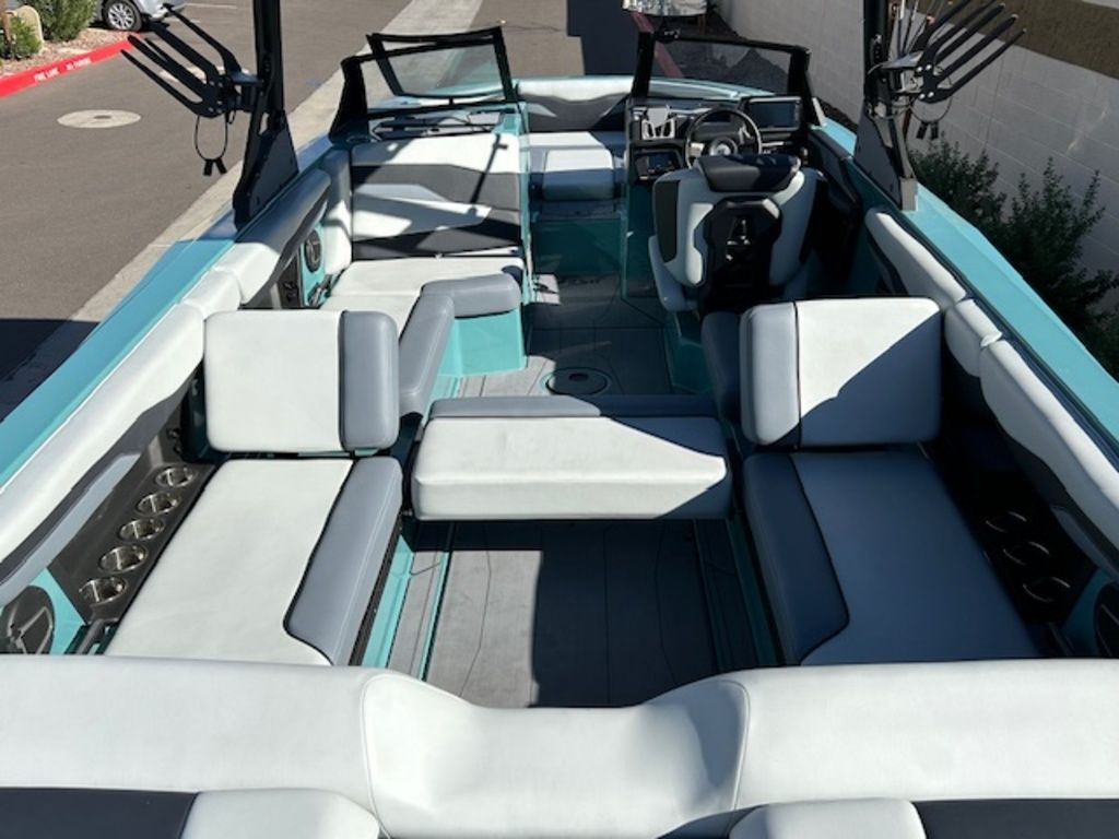 2024 Axis Wake Research T250